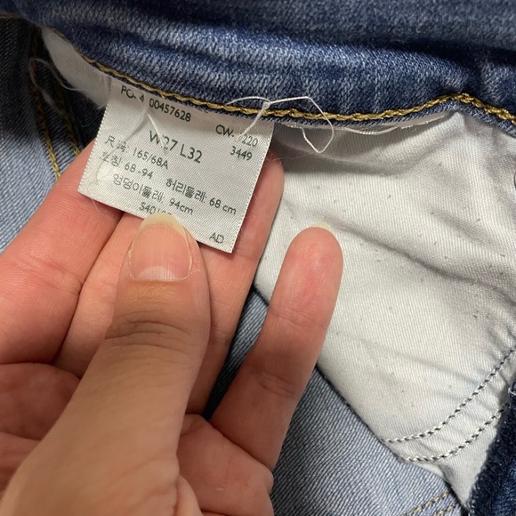 LEVI’S- 314 SHAPING STRAIGHT WOMEN'S JEANS - Picture 5 of 6